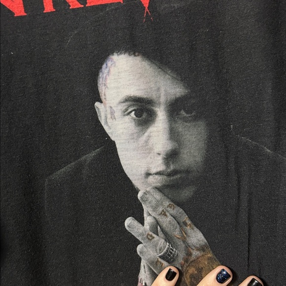Falling In Reverse - Picture 2 of 5